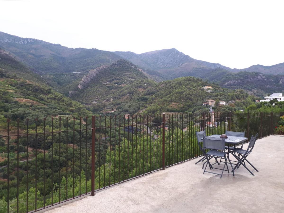 Ferienwohnung Il Casotto Del Nonno Ventimiglia Exterior foto